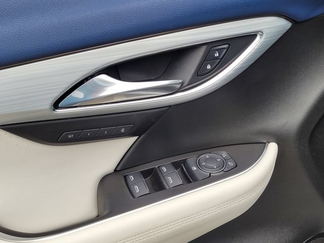 Used 2025 Buick Envision Avenir AWD/4WD image 25