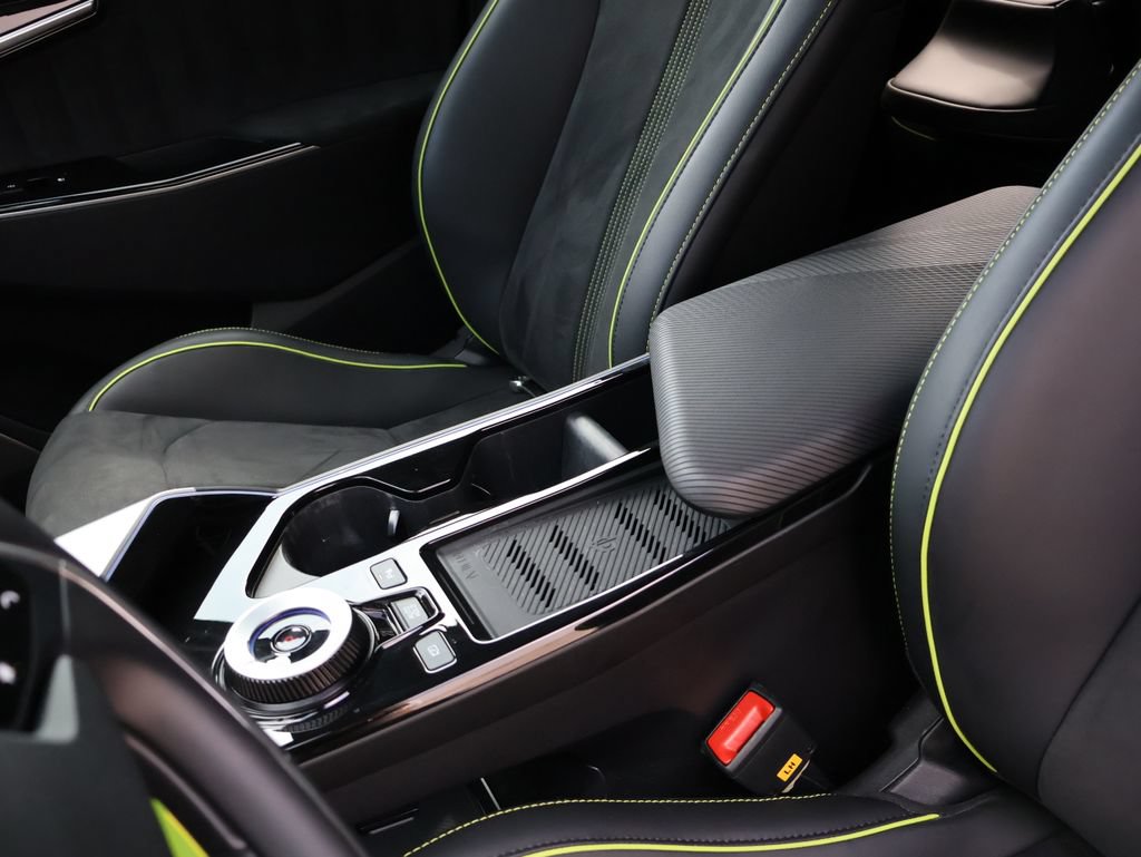 Certified 2023 Kia EV6 GT AWD/4WD image 18