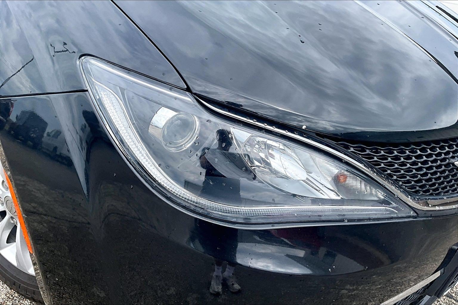 Used 2017 Chrysler Pacifica Touring-L FWD image 27