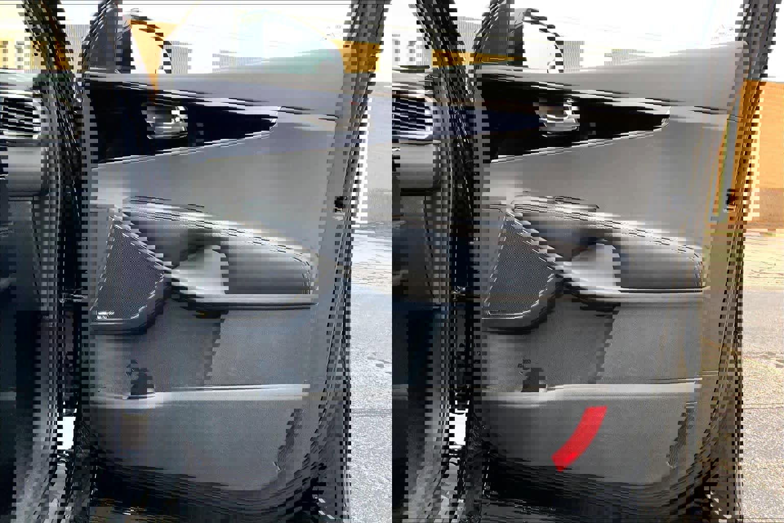 Used 2019 Kia Sorento SX image 22