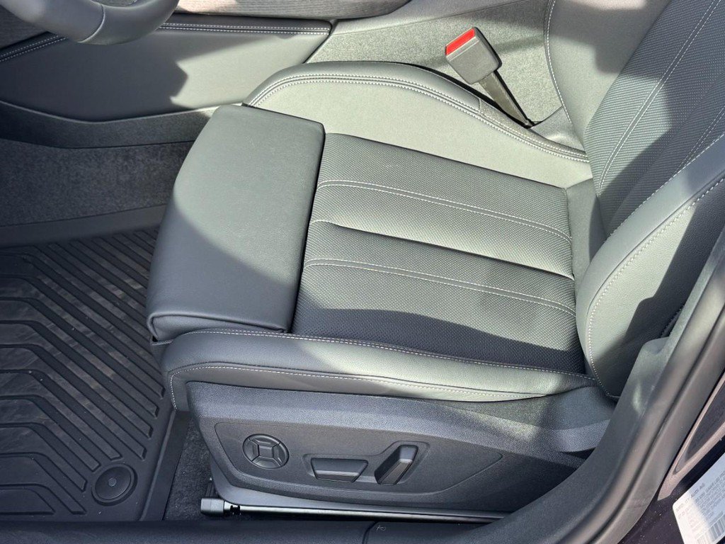 Used 2025 Audi A5 2.0T Premium Plus AWD/4WD image 18