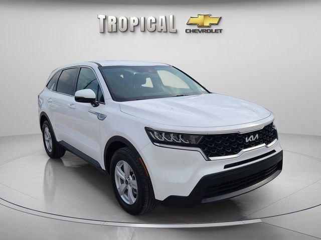 Used 2023 Kia Sorento LX FWD image 4