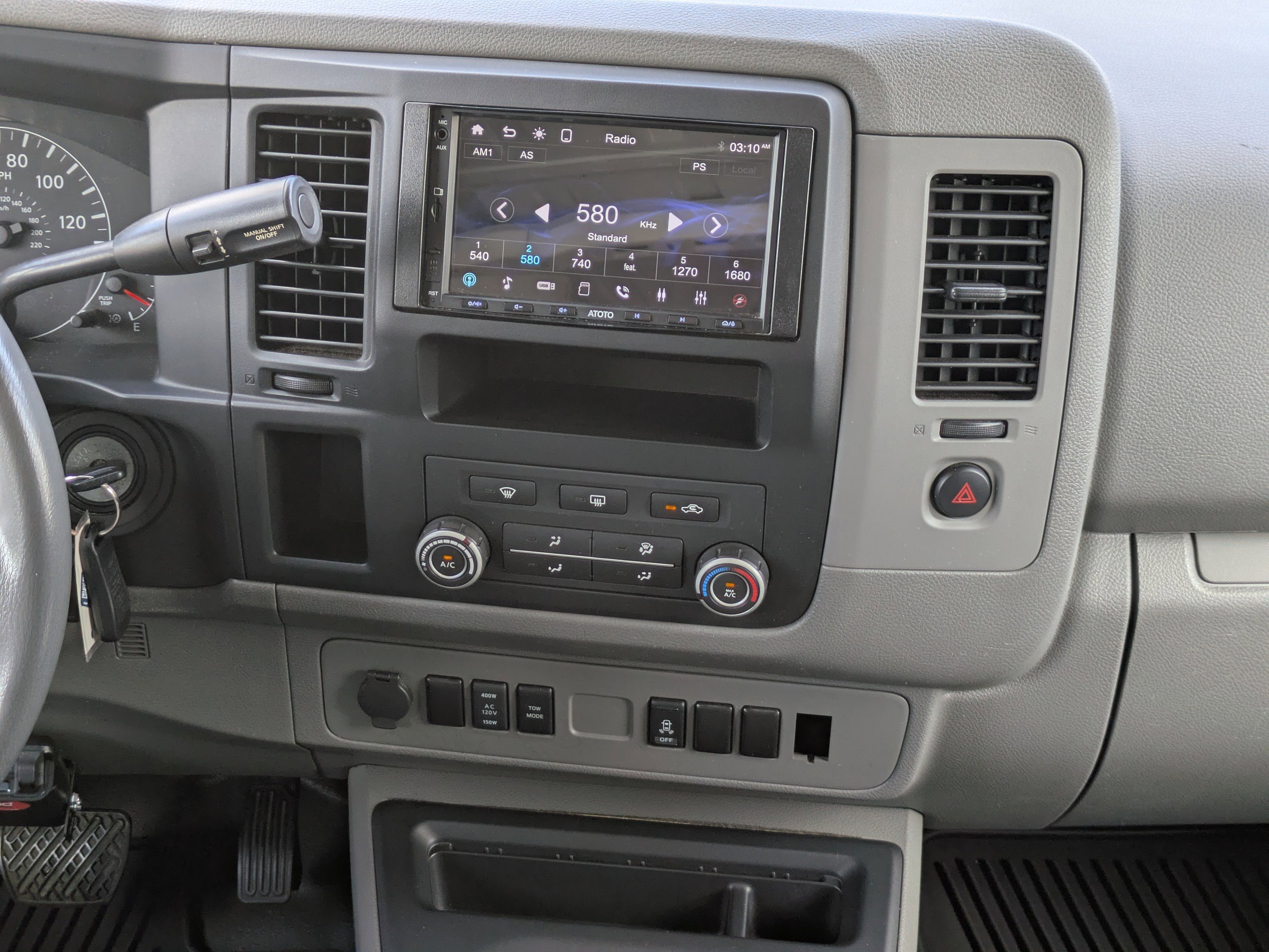 Used 2018 Nissan NV 3500 SL w/ Navigation Package image 18