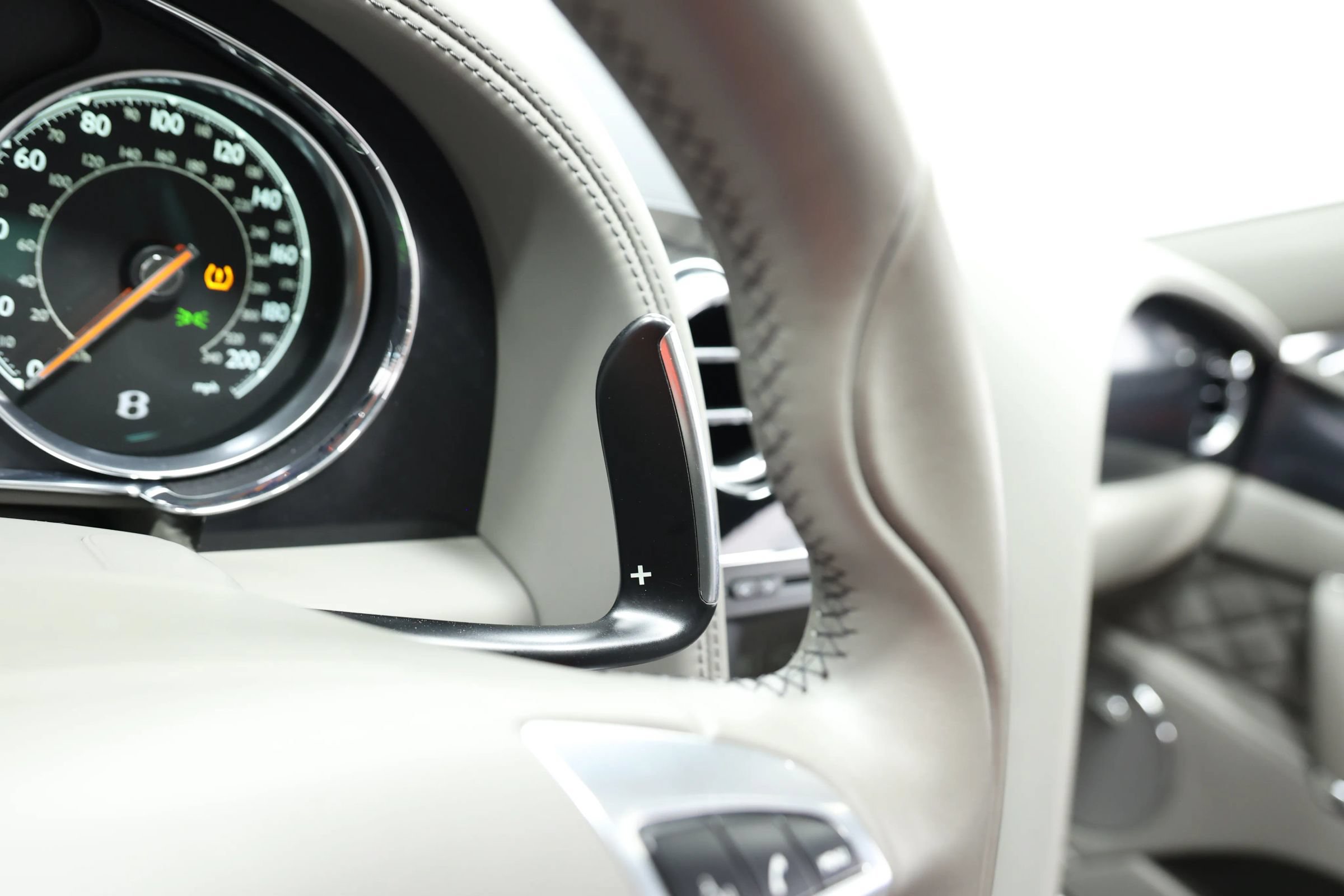 Used 2018 Bentley Flying Spur S W12 AWD/4WD image 29