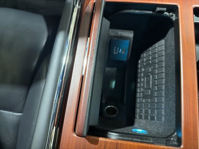 Used 2022 Lincoln Navigator Reserve AWD/4WD image 42