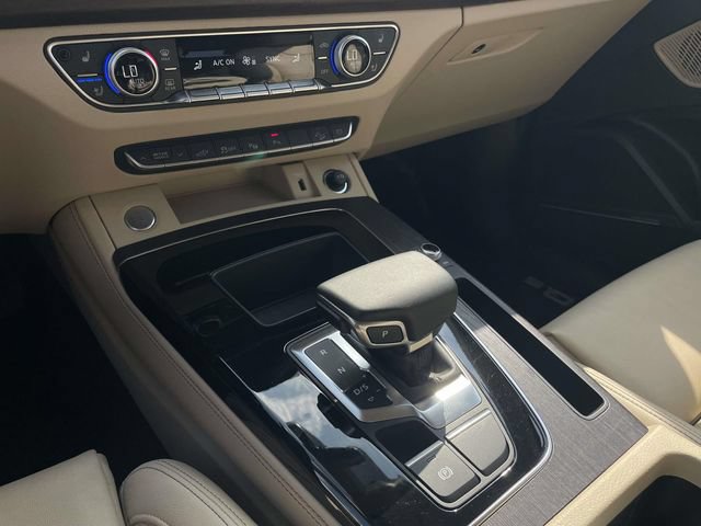Certified 2024 Audi Q5 e Prestige w/ Prestige Package AWD/4WD image 30