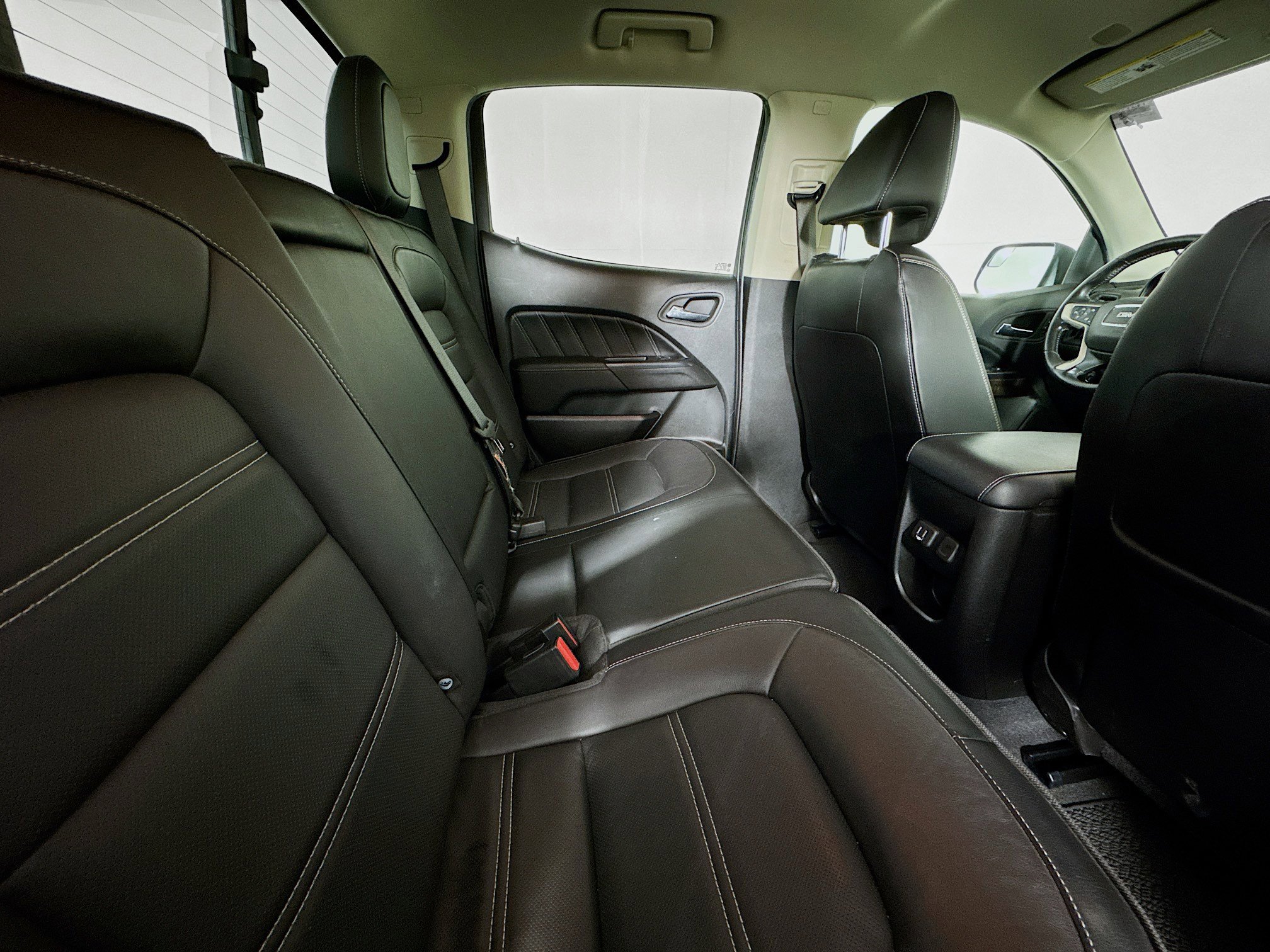 Used 2021 GMC Canyon Denali image 25