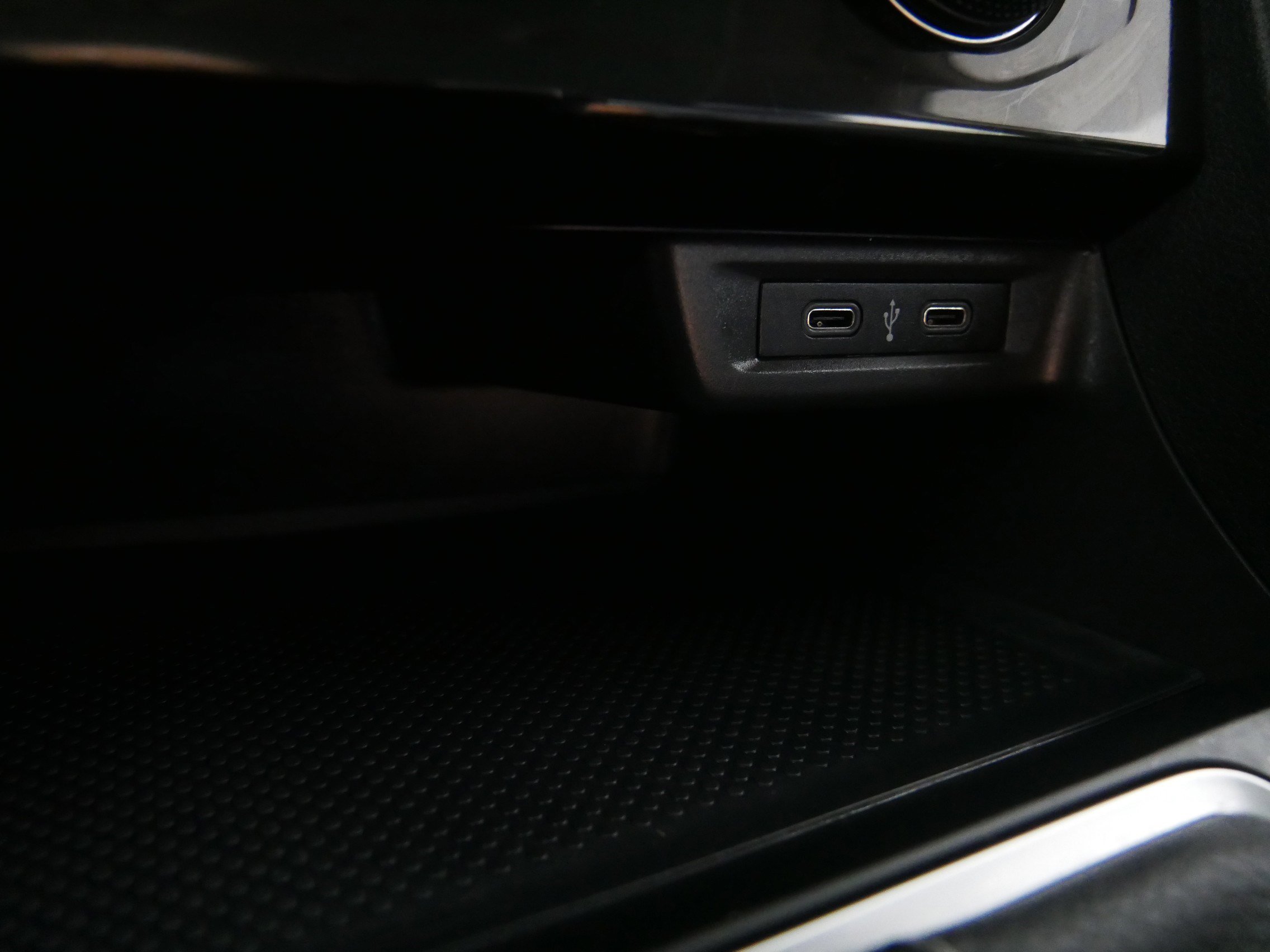 Certified 2022 Volkswagen Jetta SE w/ Panoramic Sunroof Package image 30