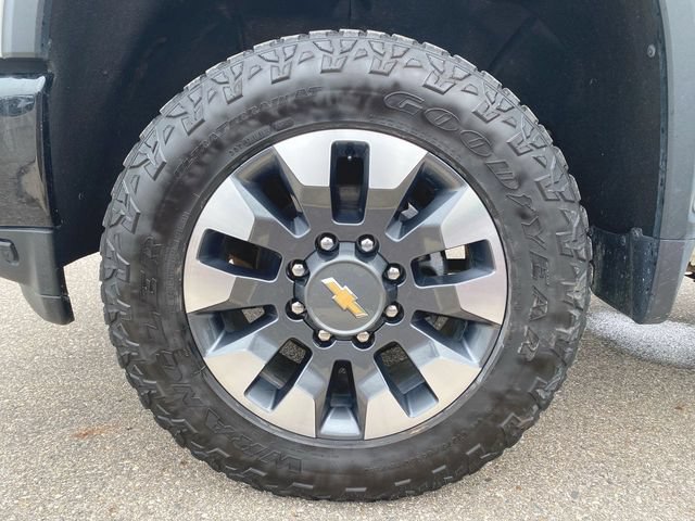 Used 2021 Chevrolet Silverado 2500 Custom w/ Custom Value Package AWD/4WD image 30