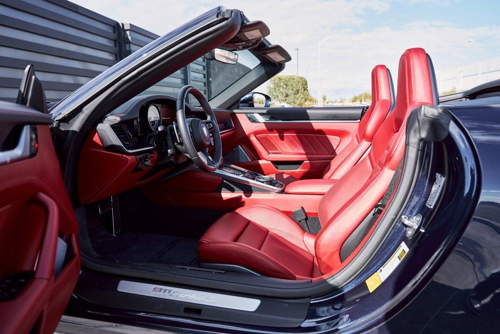 Used 2021 Porsche 911 Turbo S image 28