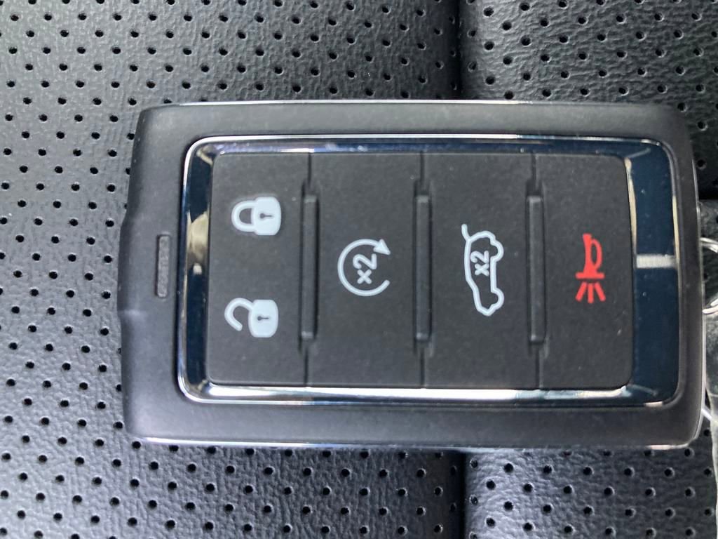 New 2024 Jeep Grand Cherokee Limited 4xe w/ Luxury Tech Group II image 21