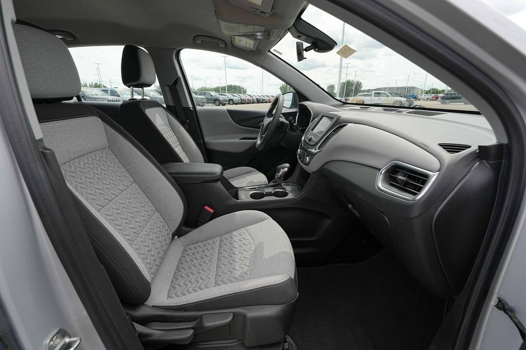 Used 2022 Chevrolet Equinox LS AWD/4WD image 22