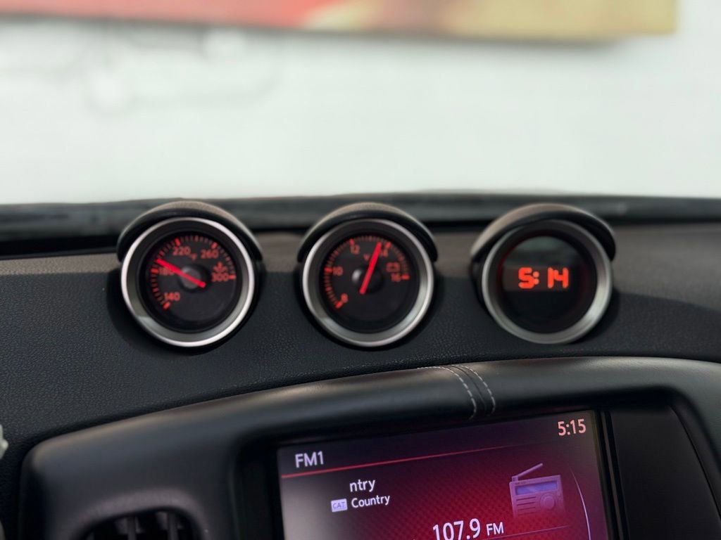 Used 2017 Nissan 370Z w/ Sport Package image 29