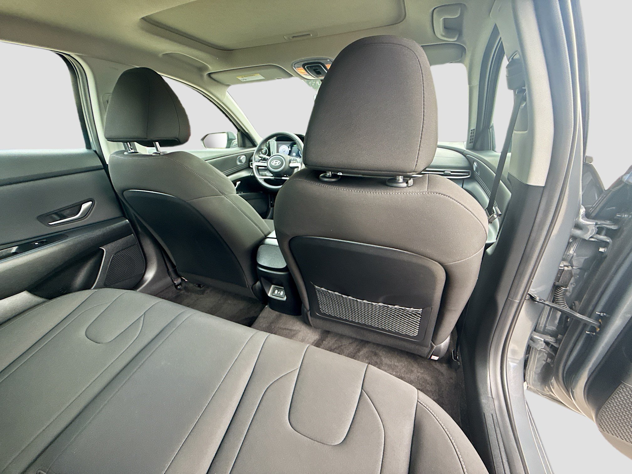 Used 2025 Hyundai Elantra SEL FWD image 27