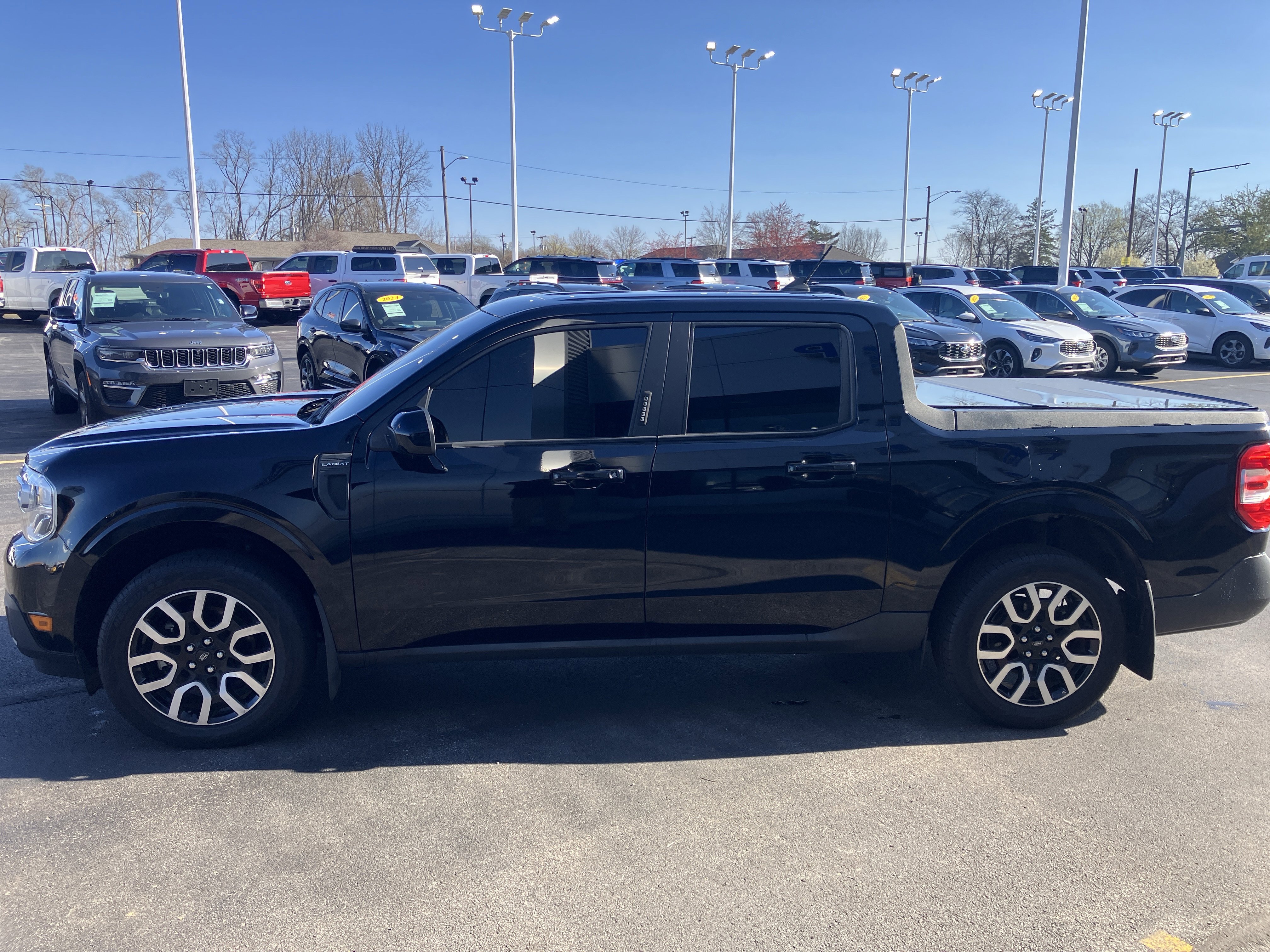 Certified 2023 Ford Maverick Lariat w/ Equipment Group 500A Standard image 7