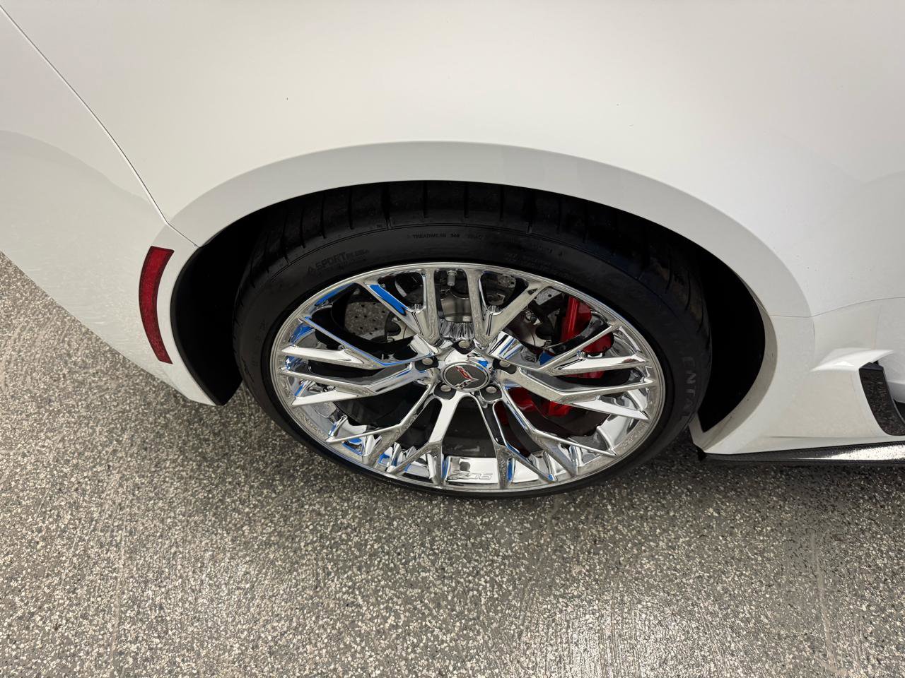 Used 2015 Chevrolet Corvette Z06 w/ 3LZ Preferred Equipment Group image 28