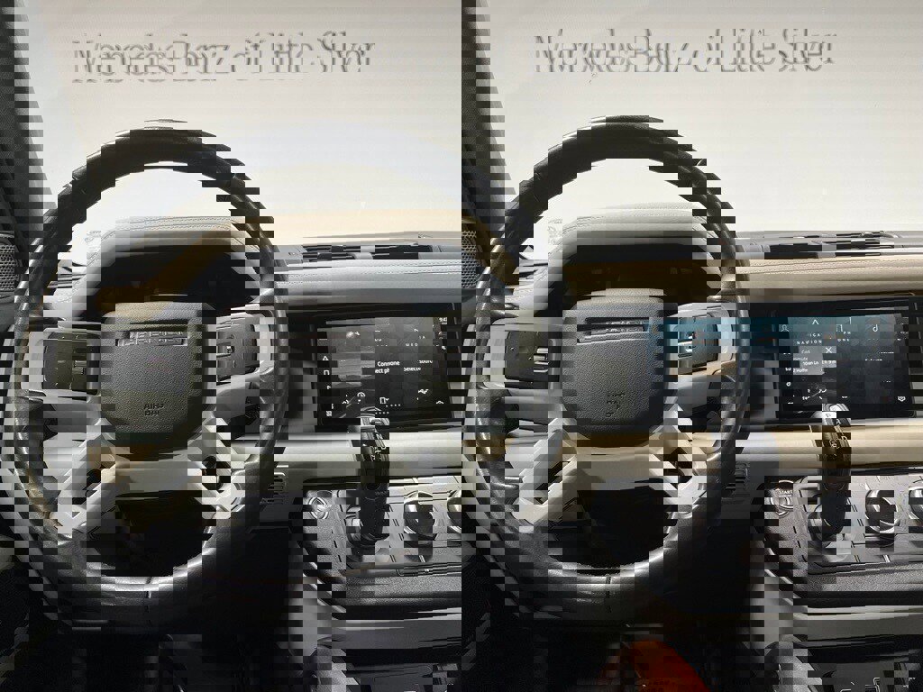 Used 2024 Land Rover Defender 110 S image 31