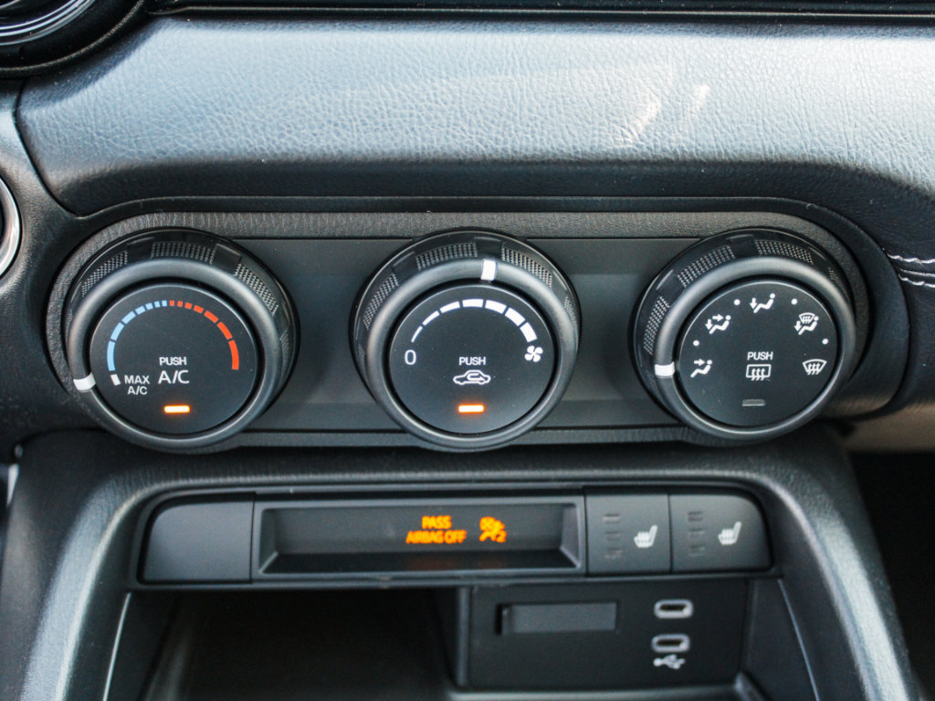 New 2026 MAZDA MX-5 Miata Club w/ Interior Package RWD image 16