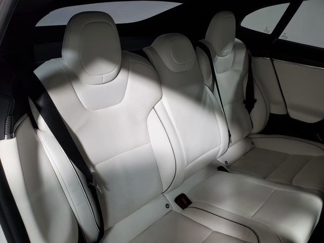 Used 2021 Tesla Model S Plaid image 11
