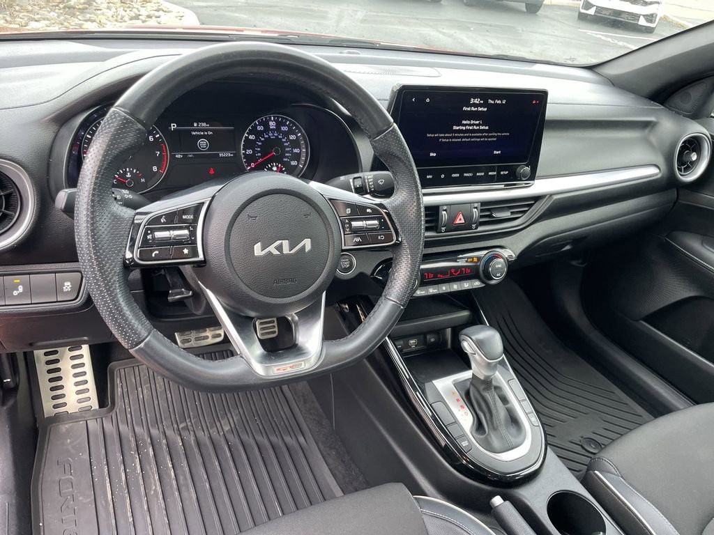Certified 2023 Kia Forte GT-Line image 10