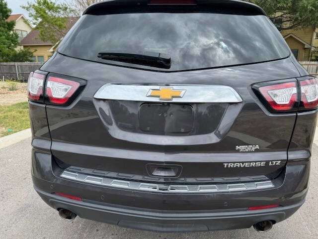 Used 2013 Chevrolet Traverse LTZ FWD image 12