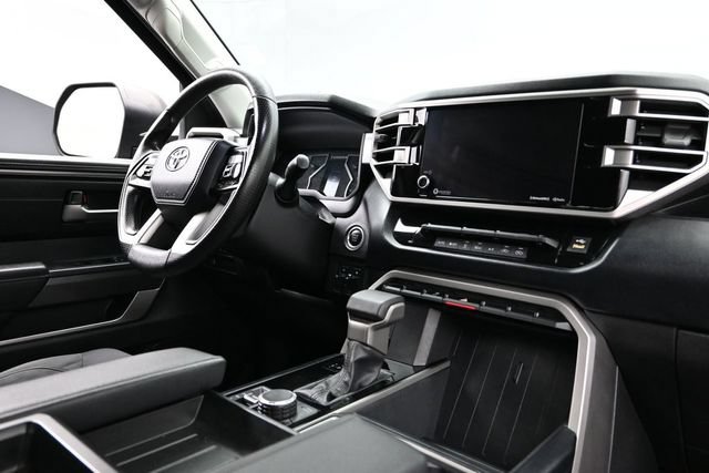 Used 2022 Toyota Tundra SR5 AWD/4WD image 15