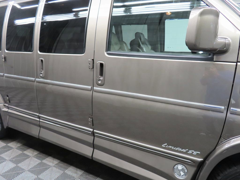 Used 2021 GMC Savana 2500 RWD image 28