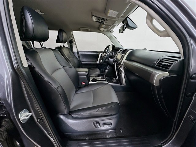 Used 2020 Toyota 4Runner SR5 Premium image 6