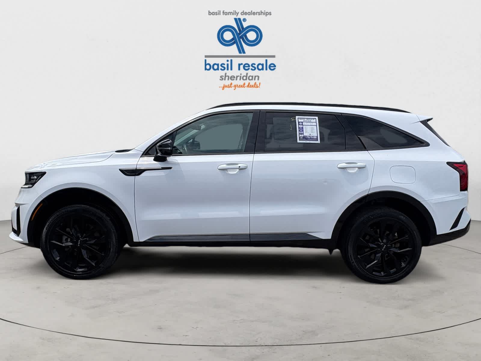 Used 2023 Kia Sorento SX AWD/4WD image 3
