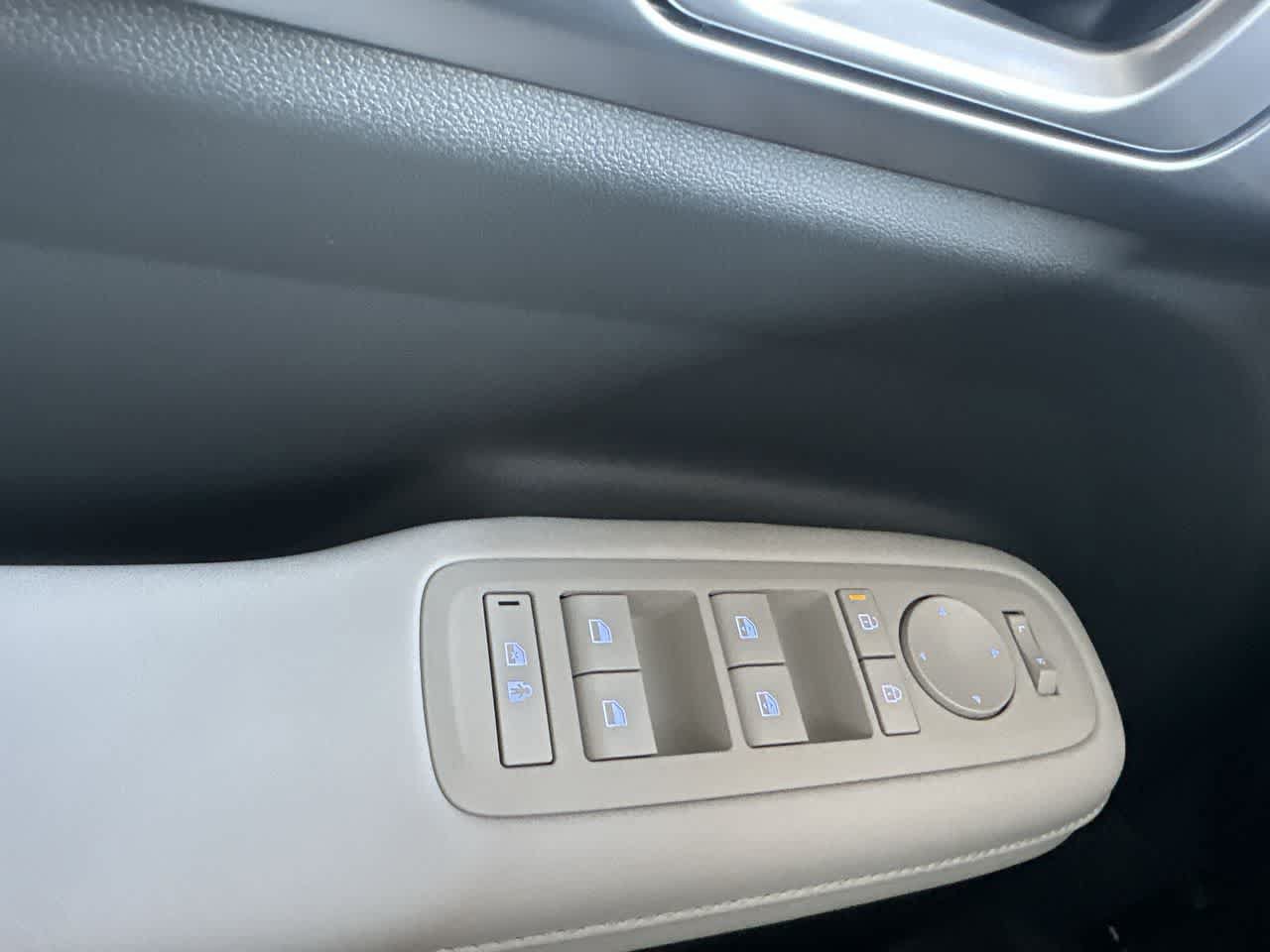 New 2027 Hyundai Santa Fe SEL FWD image 17