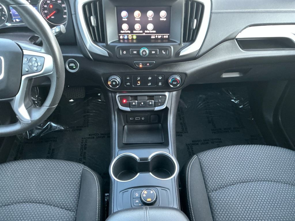 Used 2024 GMC Terrain SLE image 11