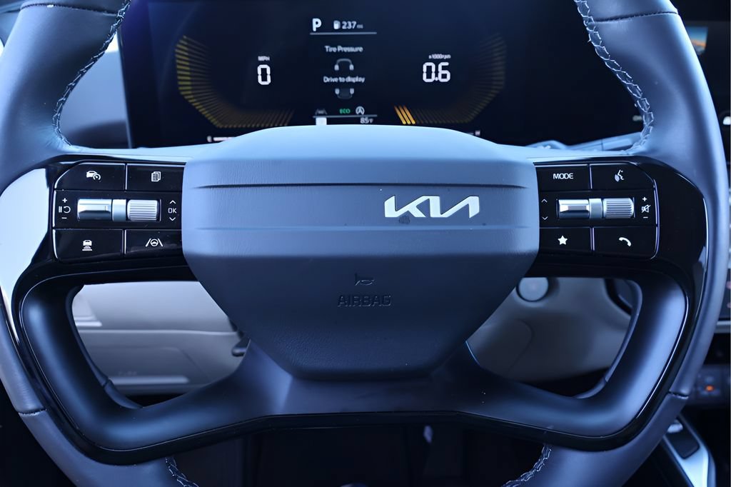 Used 2026 Kia Sorento S FWD image 19