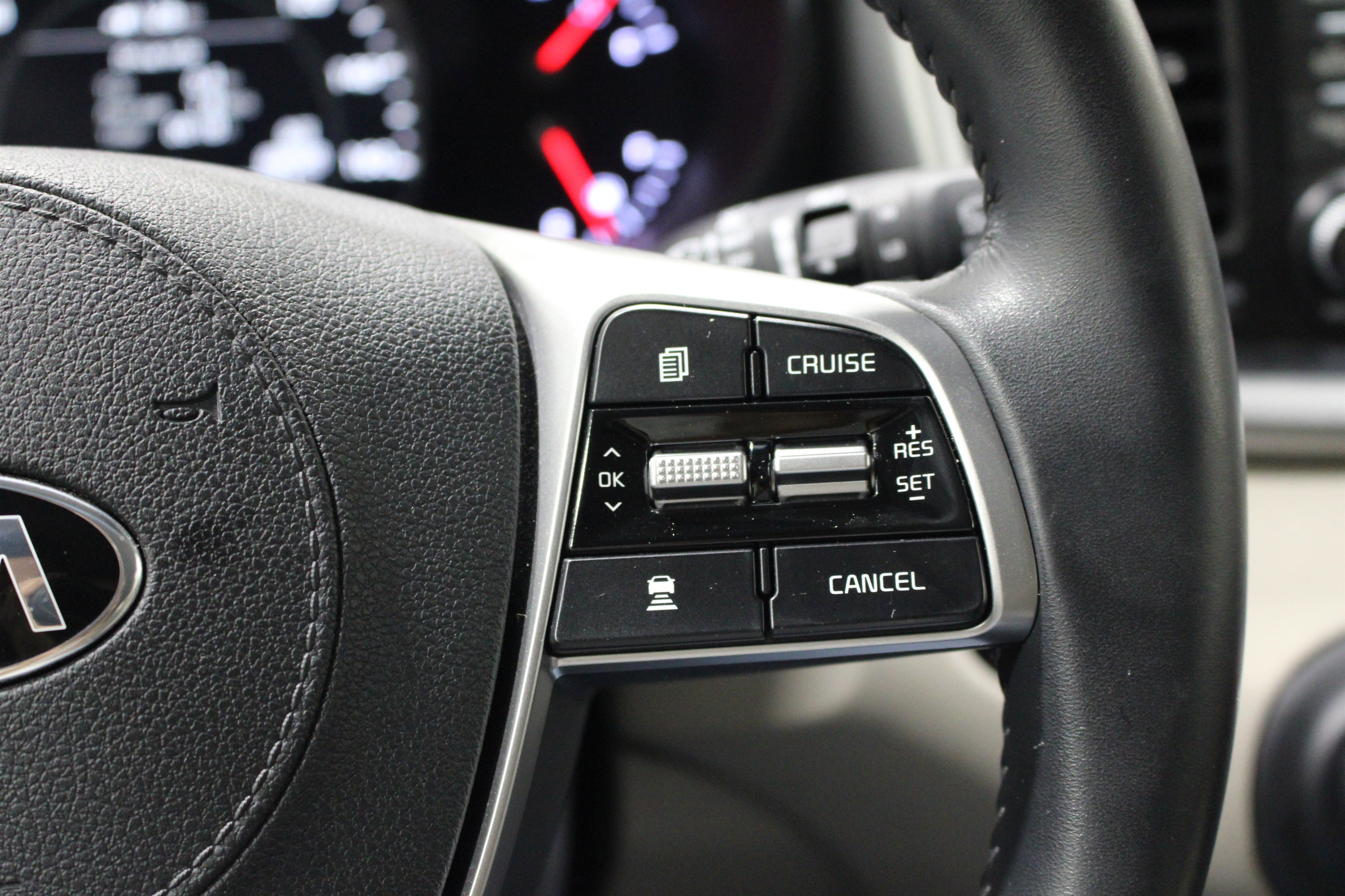 Used 2019 Kia Sorento EX image 11