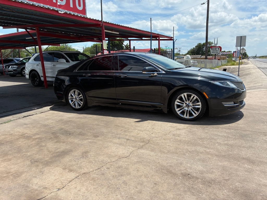 Used 2015 Lincoln MKZ w/ Equipment Group 102A Reserve FWD image 17