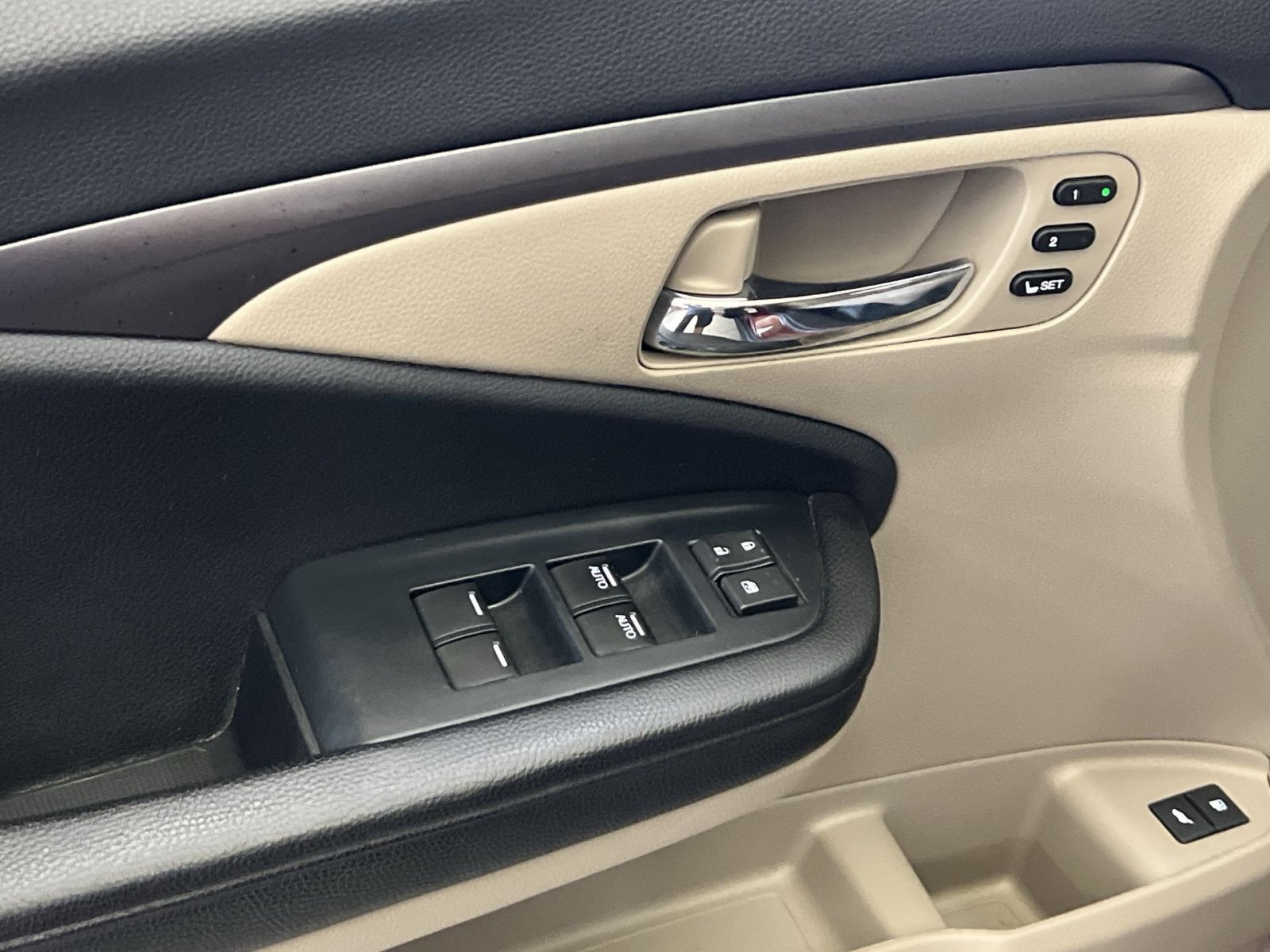 Used 2022 Honda Pilot Special Edition image 14