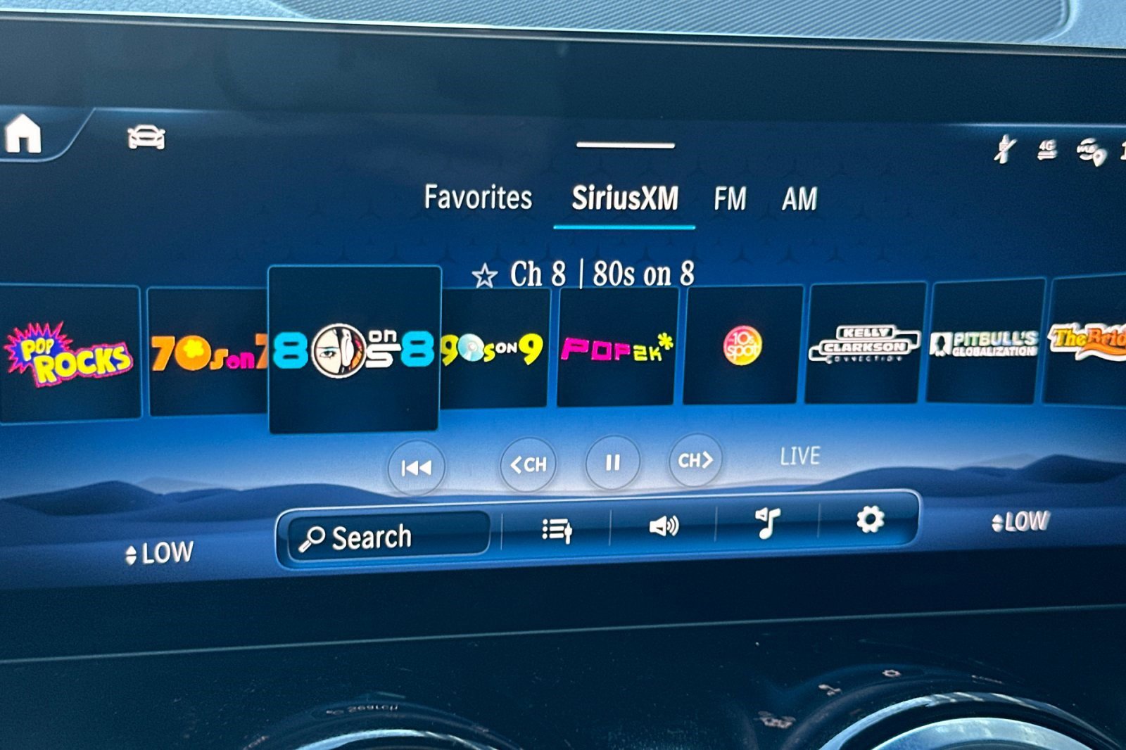 Used 2025 Mercedes-Benz GLB 250 250 image 24