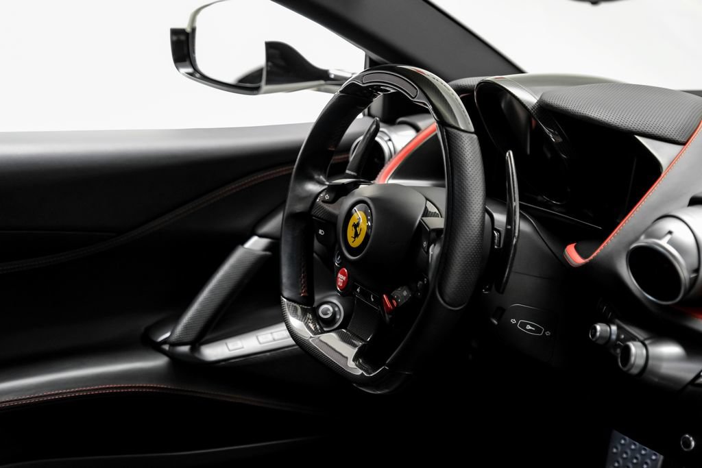 Used 2019 Ferrari 812 Superfast RWD image 15