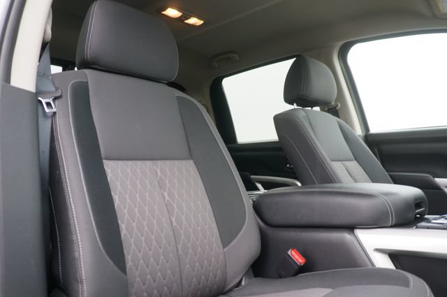 Certified 2024 Nissan Titan SV w/ SV Convenience Package AWD/4WD image 44