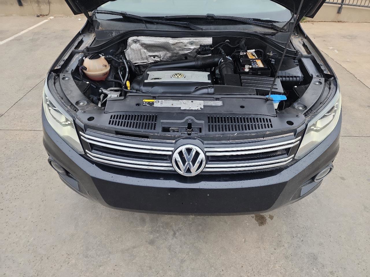 Used 2016 Volkswagen Tiguan SEL FWD image 26