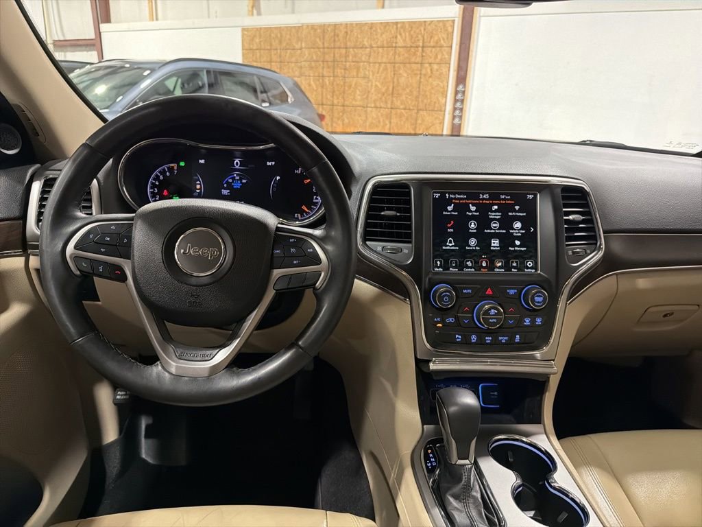 Used 2018 Jeep Grand Cherokee Limited image 27