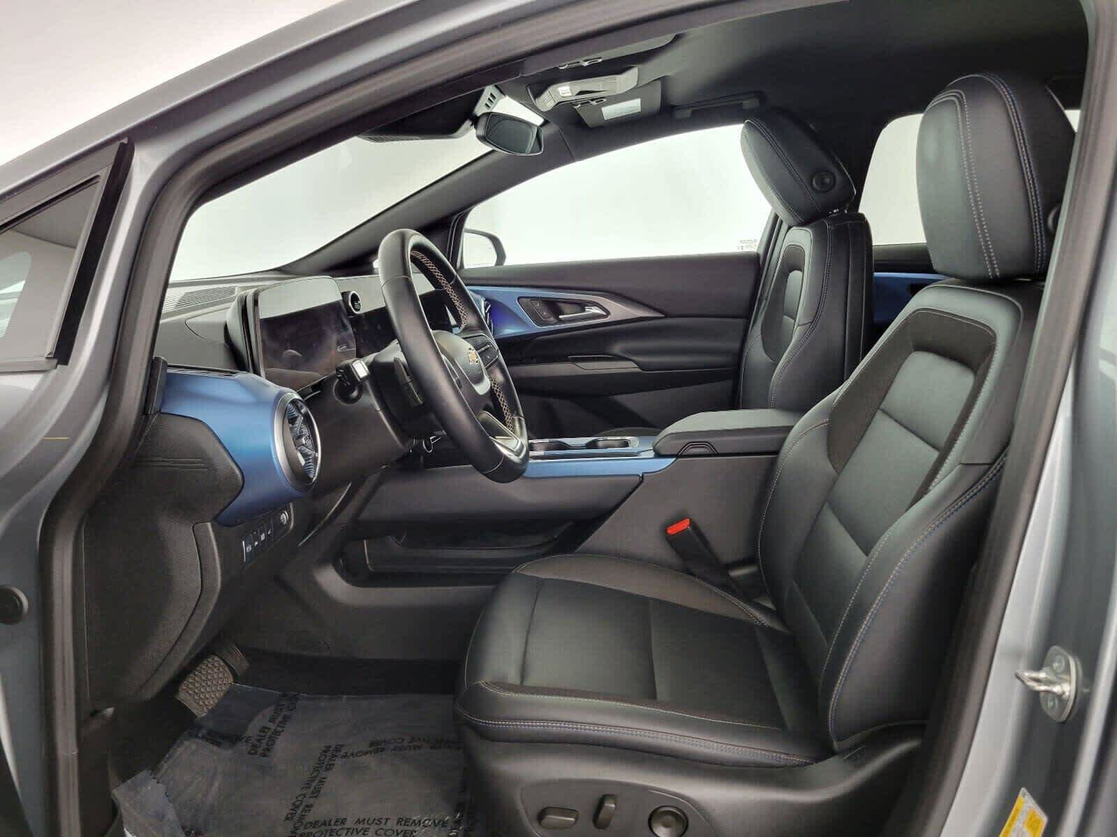 Used 2024 Chevrolet Equinox EV LT FWD image 20