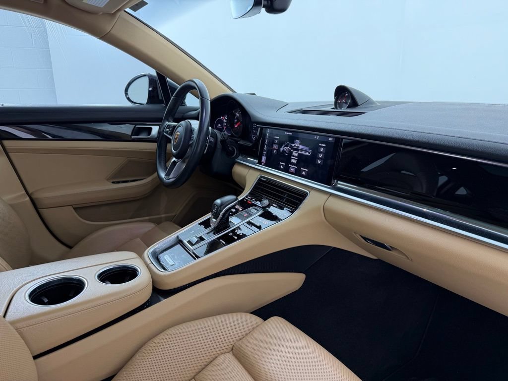 Used 2018 Porsche Panamera 4 AWD/4WD image 21
