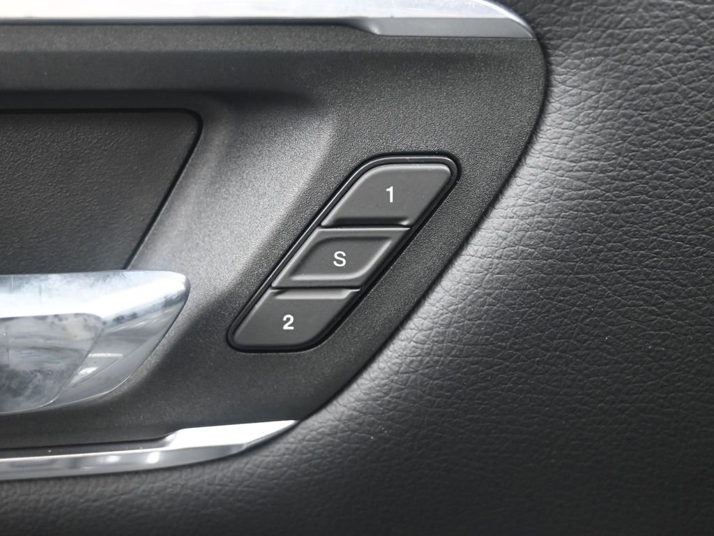 New 2026 RAM 1500 Laramie w/ Sport Appearance Package AWD/4WD image 21