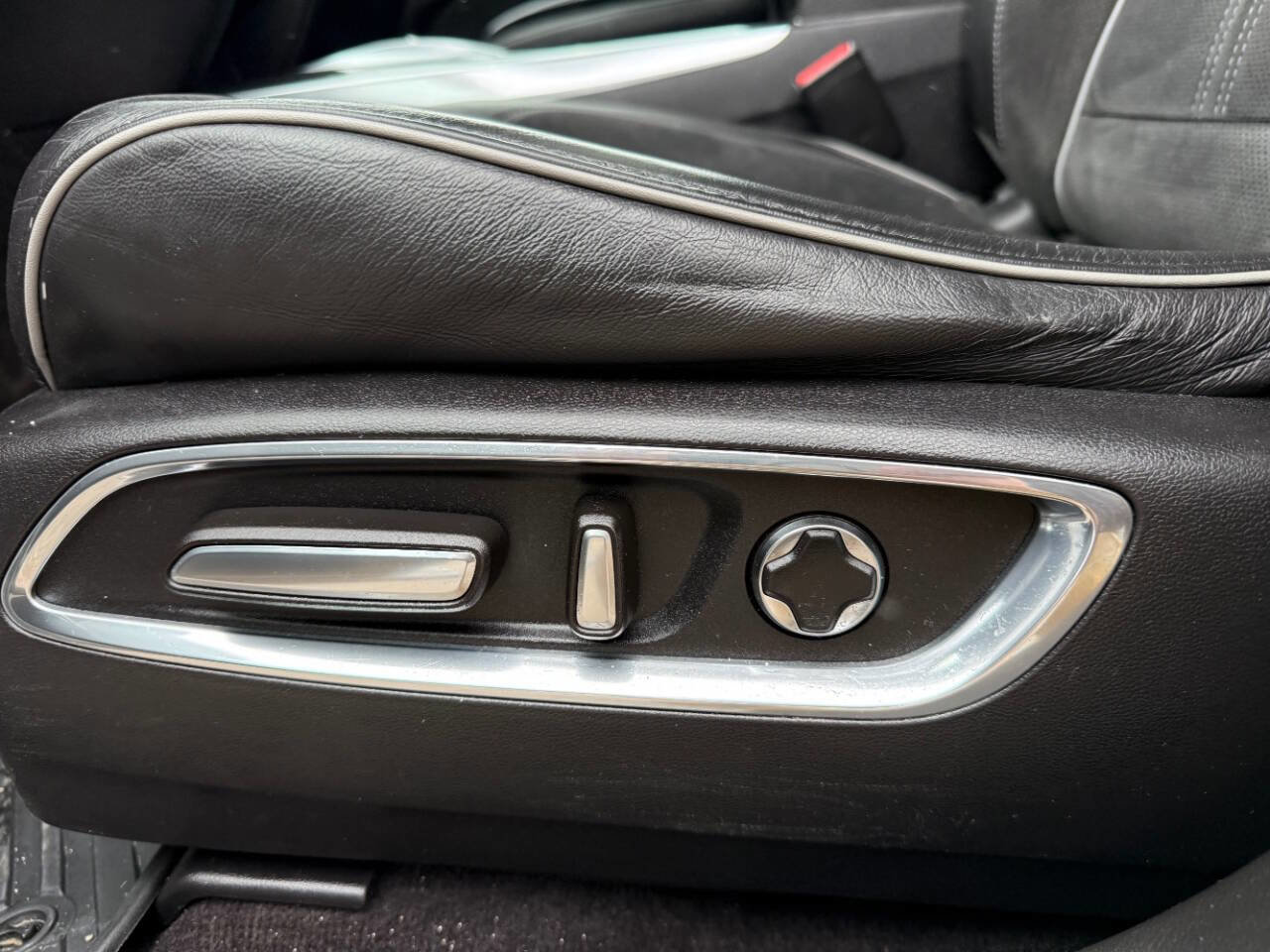 Used 2020 Acura MDX A-Spec image 12