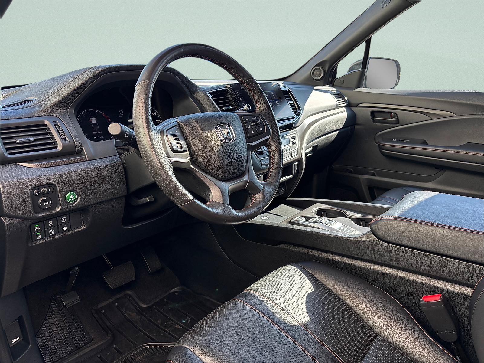 Certified 2025 Honda Ridgeline TrailSport image 15