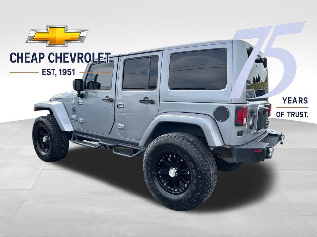 Used 2014 Jeep Wrangler Unlimited Sahara w/ Max Tow Package AWD/4WD image 3