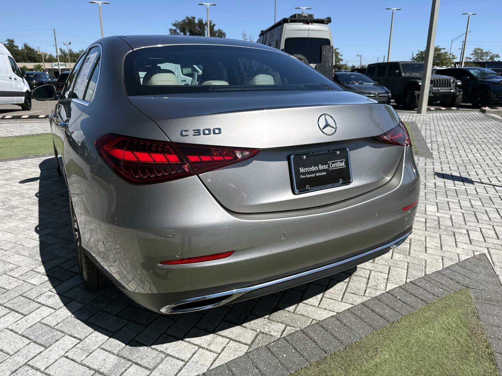 Used 2023 Mercedes-Benz C 300 Sedan image 8