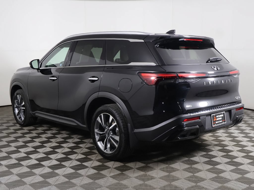 Used 2023 INFINITI QX60 Luxe w/ Performance Audio Package AWD/4WD image 13