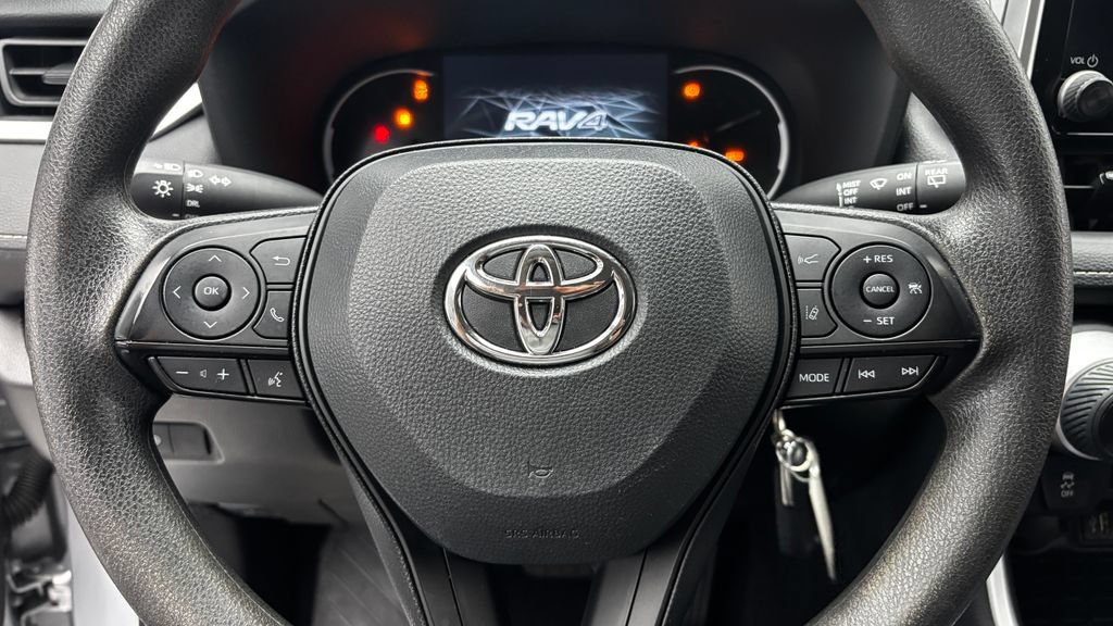 Used 2025 Toyota RAV4 LE FWD image 20