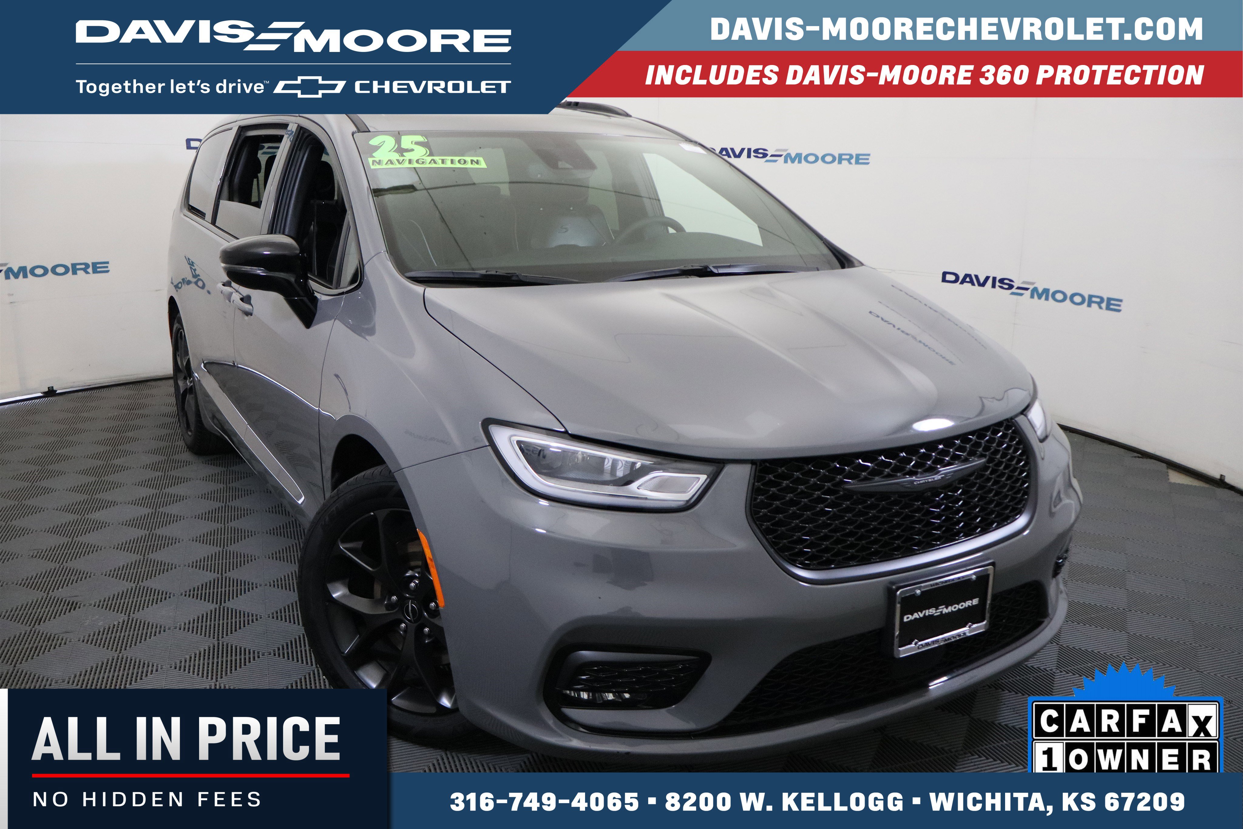 Used 2025 Chrysler Pacifica Limited FWD video 1